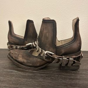 Freebird size 6 ankle boots